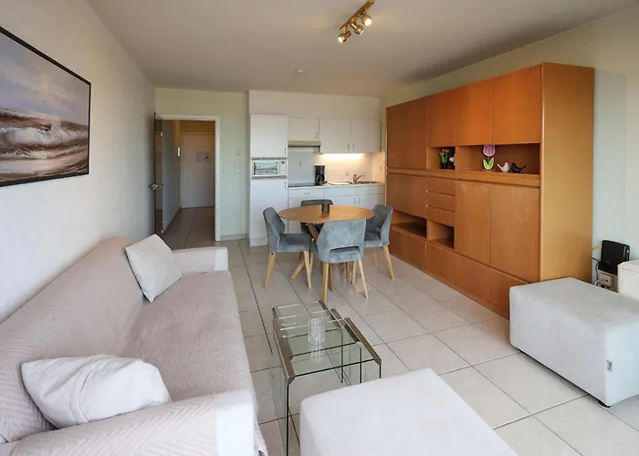 Awesome Apartment In Oostende With House Sea View